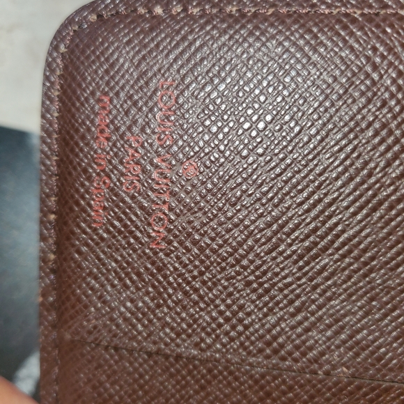 Louis Vuitton Disc.Damier Ebene Compact Zip Wallet - Picture 16 of 16